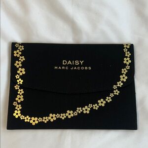 Marc Jacobs Daisy Black Canvas Pouch Gold Floral Envelope Clutch NEW in Box